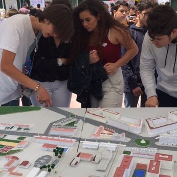jogaranster's tweet photo. Presentamos hoy nuestro proyecto en la Feria de Ciencias del I.E.S. Bezmiliana y tuvimos una recepción espectacular. Seguiremos mejorando y ampliando para llegar con todo a #FANTEC19. ¡Gracias chicas y chicos por vuestra entrega y entusiasmo! https://t.co/FGlIduQwlJ