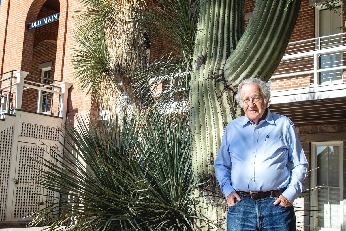tvarmag's tweet photo. Věhlasný Noam Chomsky si pustil Tvar k tělu!

Přečtěte si v novém čísle rozhovor s ním – o politice, disidentství a lingvistech. A mnohé další...

https://t.co/RdBo7Pzf5J

(autor fotky: John de Dios)

#NovyTvar https://t.co/NeKPfxpVlo