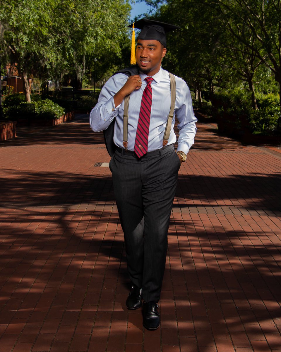 brbr0wn's tweet photo. Self Made Vol. XIX 🎓
•
•
#FSUGrad #Classof2019 #Degreed #Noles #VicePresidential #SharpCrispClean https://t.co/idQIZcXLVi