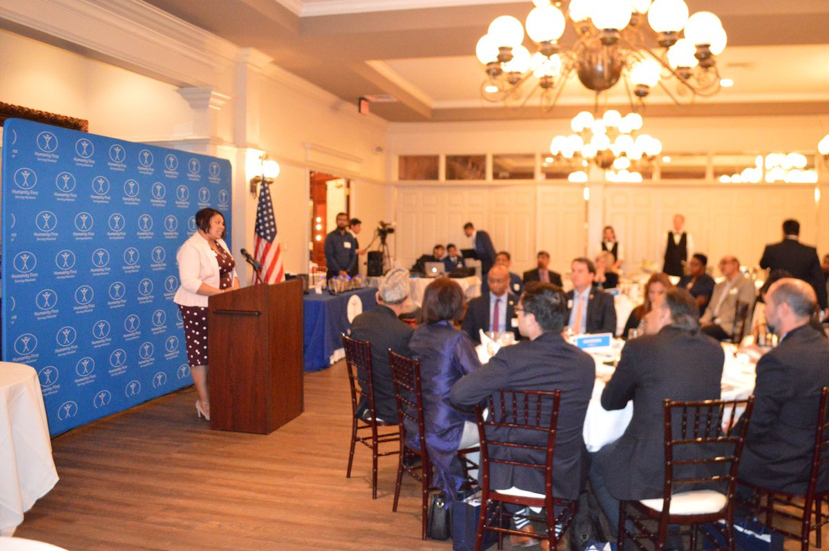 masroormosqueva's tweet image. Masroor Mosque chapter of Ahmadiyya Muslim Community co sponsored “Dine for Humanity” Fundraising Dinner for @HFUSA on April 24 and raised approximately 30K to support their various projects. We sincerely thank all our distinguished guests for their support.