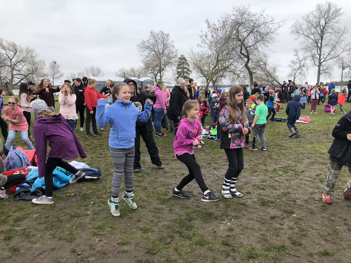 HPEschools's tweet photo. You can see how much fun students are having being active @Dance_HPE #sayitwithdance #hpecod https://t.co/M7xP7WIcLZ