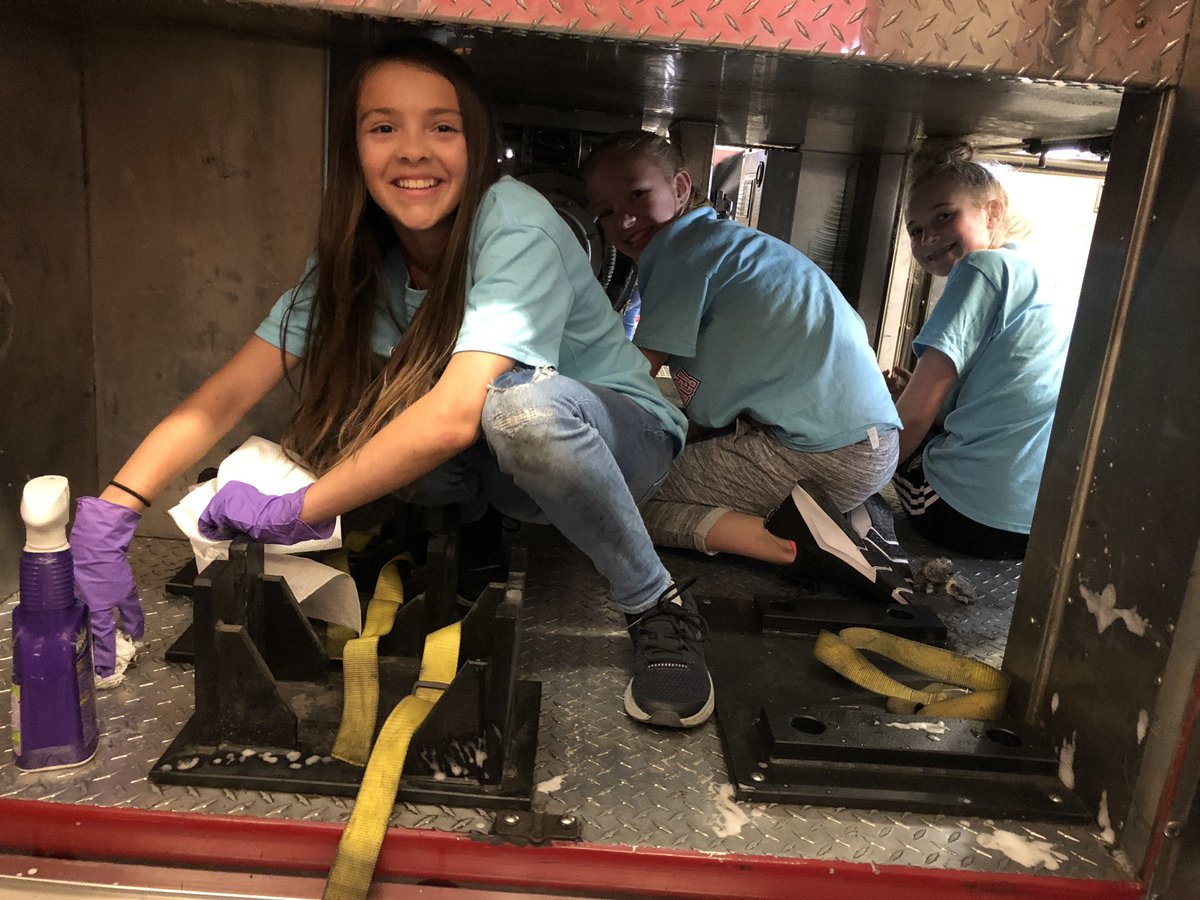 More <a href="/pampaisd/">Pampa ISD</a> Student Ambassadors serving <a href="/Cityofpampa/">City Of Pampa</a> Fire Department!  #PampaProud