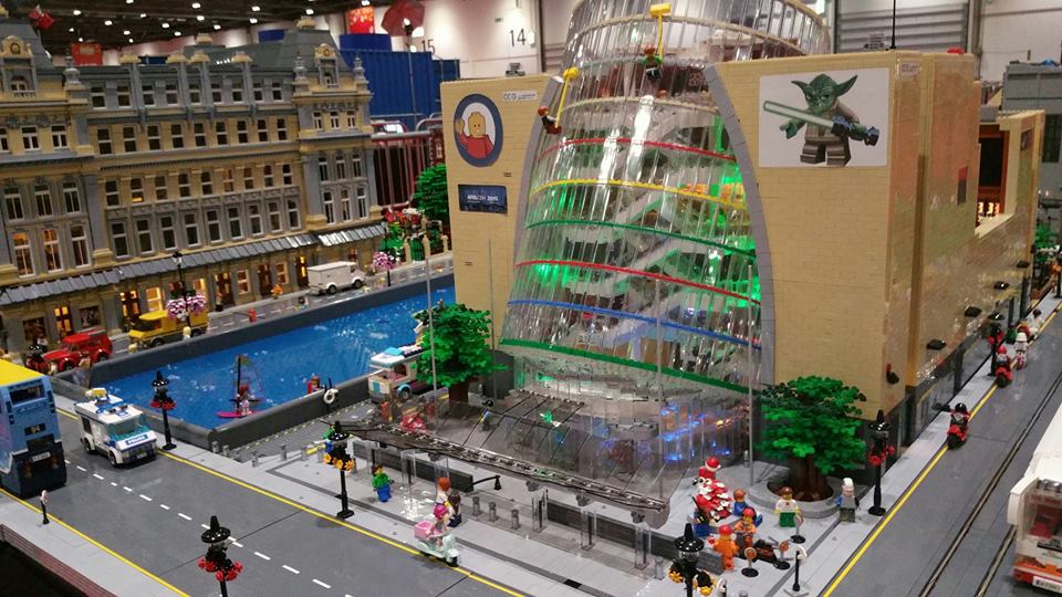 Two large brick.ie models in the one photo by two Irish builders coming to Brick Féile. You'll need a ticket to this unique event. See eventbrite.ie/e/brick-feile-…