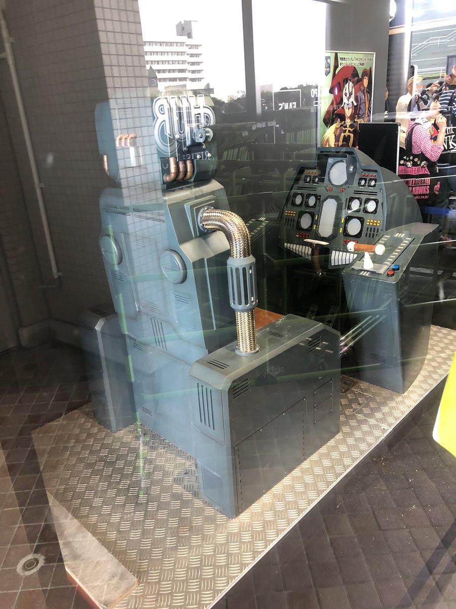 不 詳 だぞ Sur Twitter 場内7番ゲート内にはガンダム関連の展示もあり 人の等身大ガンダムとガンキャノン ガ実物大コックピットの展示があった ちなみにこのコックピット 多分昔千葉県松戸 バンダイミュージアム にあったものっぽい 色ハゲする位なら