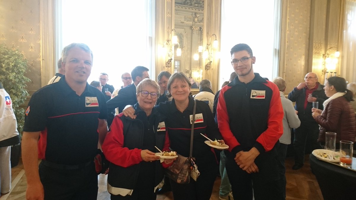 UDPS35's tweet photo. Nous avons eu le plaisir de partager ce moment convivial organisé par la ville de RENNES, à l'occasion des 10 ans de la Journée des Gestes qui Sauvent.
#udps35 #securitecivile #villederennes #GestesQuiSauvent #association #bénévole https://t.co/6UF4Tf1kzp