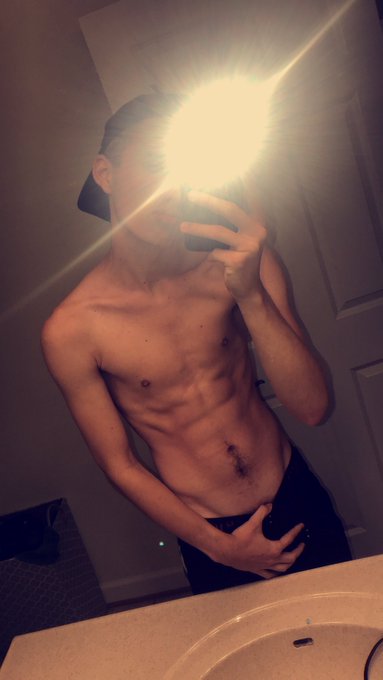 I&rsquo;m known for some good things but also some &ldquo;😈😈&rdquo; things #fuckem 😘 https://t.co/gcuEpq8EIT<a href="/tag/fuckem"class="tags"><span>#fuckem</span></a>