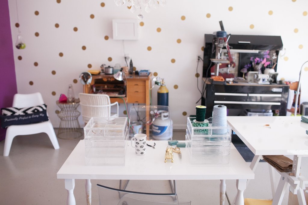BoxyGirl's tweet photo. Get the craft room of your dreams with Boxy Girl, all our organizers are 40% off & BYOV items are 20% off through 5/12/19.
#boxygirl #boxygirls #BoxyARMY #boxybabe #putaboxyonit #BYOV #organizer #organized #BoxyMoms #MothersDay #Mom #Mothers #MothersDayGifts #mothersdaypresent https://t.co/SOOAfBXJwz