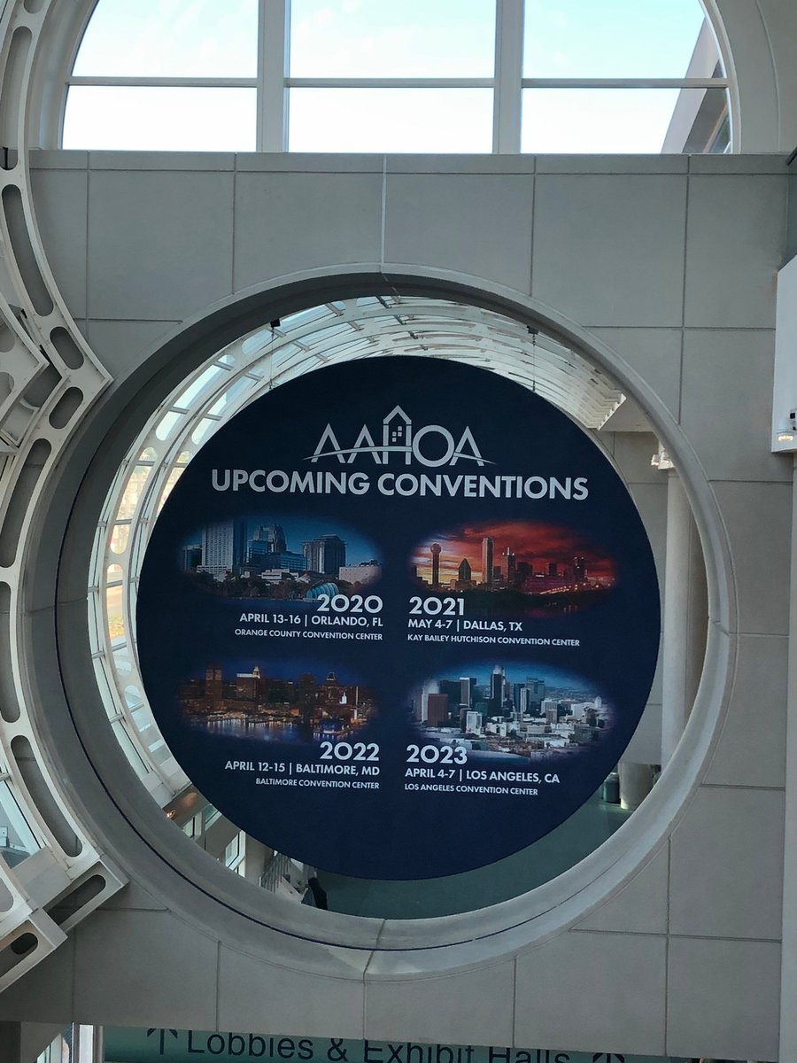 SDSUHTM's tweet photo. 100 #HTMstudents got a look "inside" a major convention & TOP convention ctr last wk w/the #AAHOACON19 Convention in town! Check out this write up by the @SDConventionCtr about the experience.
▶️ https://t.co/TQTkRK4oy3
Thanks again, @AAHOA & SDCC!
#hospitality #eventprofs https://t.co/sROpmWHing
