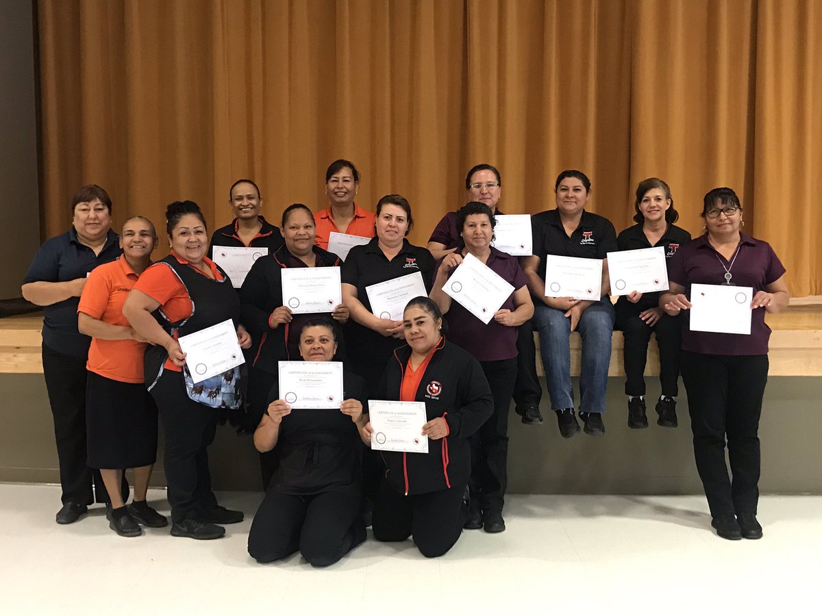mistydalilah's tweet photo. Because they are hardworking prodigious ladies! A little token of our appreciation for everything they do on a daily basis. 💕Students are their #1 priority!!! #CNS #Prodigious #Hardworking #Amazingmeals #Theyaresilly https://t.co/OXnlmDRwql