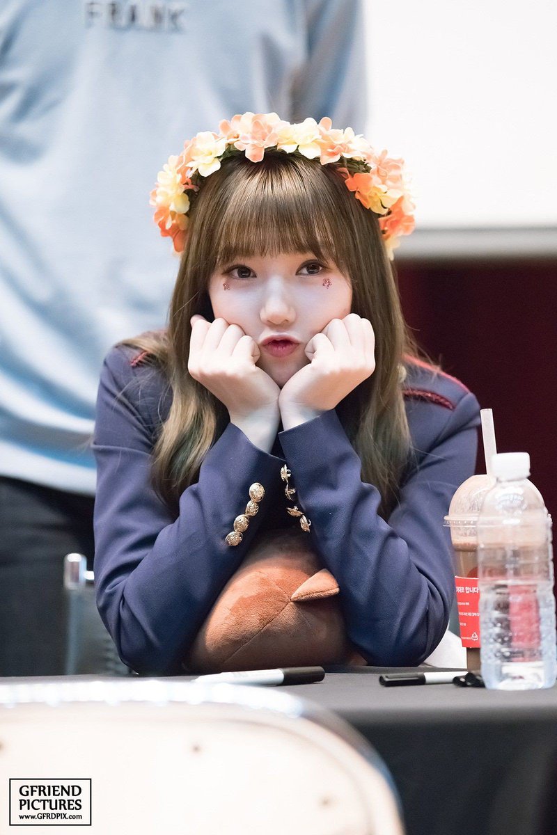 EunrinJ's tweet photo. Yerin say hi 👋 😄

☺️🐥

#2jung #YERIN #여자친구 #GFRIEND https://t.co/irOYdkp6aV