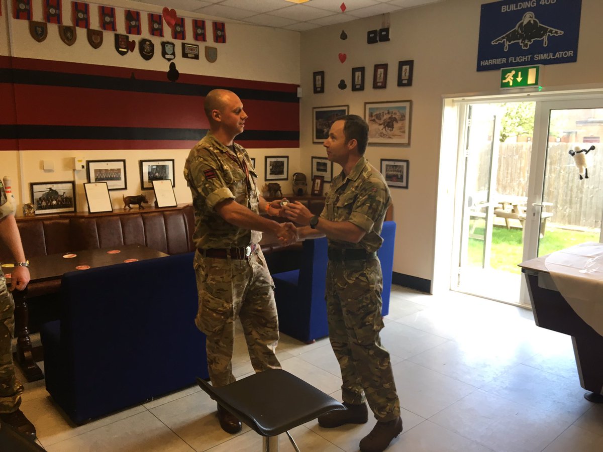 20WorksGroupRE's tweet photo. Great visit from @Commander8X to @20WorksGroupRE at @RAF_Wittering today. Currently deployed in 8 countries, supporting the @RoyalAirForce, @ComdJHC and others worldwide. Well done to WO2 S, Maj M and LCpl W for their personal awards. https://t.co/uVGIx6Glfn