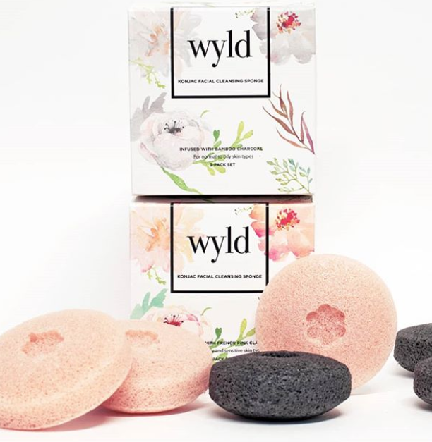 New product on the shelves? ABSOLUTELY! 🙌 Meet Wyld Skincare's all-natural Konjac sponges, your favourite new way to exfoliate your face. 🥰
shop.fuzzwaxbar.com/products/konja…