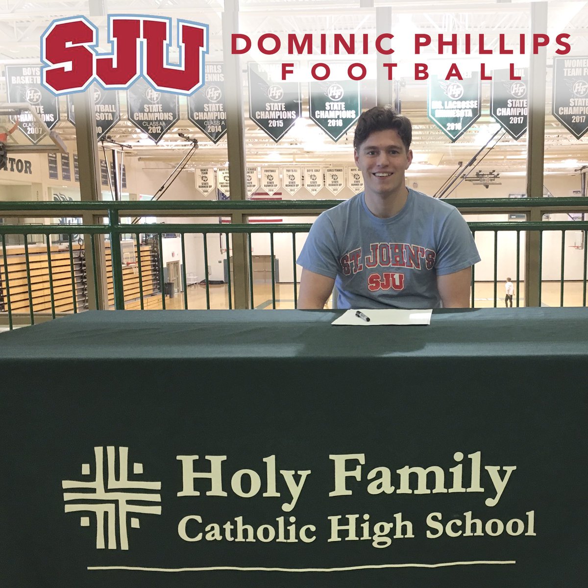 Congrats to Dominic Phillips of @HFFireFootball who will be continuing his football career next year at St. John’s University!  <a href="/SJUJohnnies/">Saint John's Athletics</a> #HFdecisionday #gofire