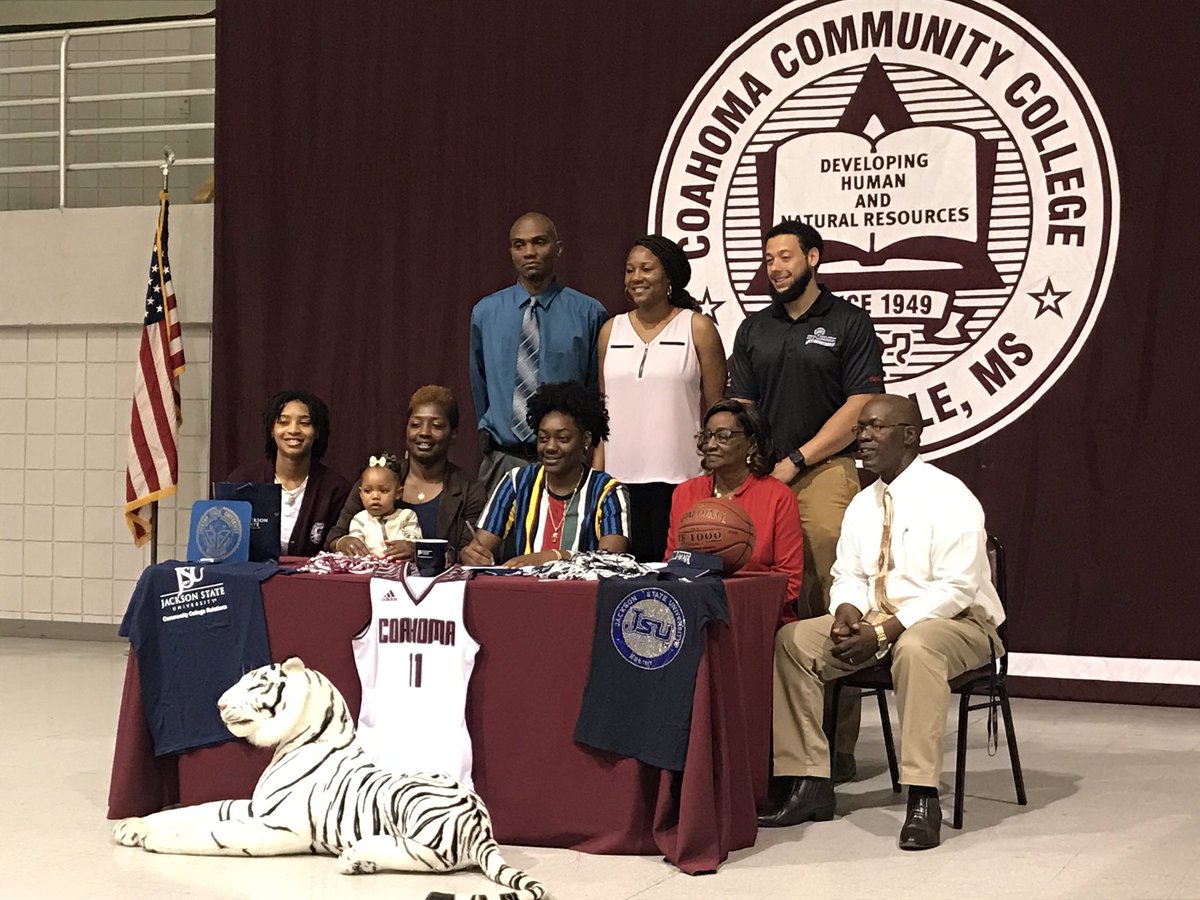 Congratulations, <a href="/HolmesWalneika/">wAlLiE👽🍃😍</a> on signing with Jackson State! Proud of you, Neke. #theeILove