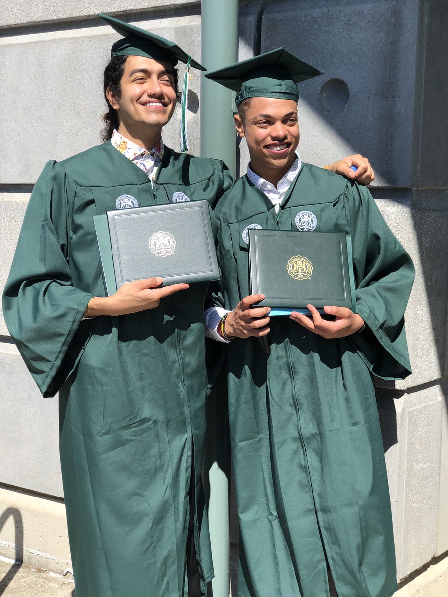 uncle____ju's tweet image. Who would’ve thought that a young black kid who barely graduated high school with big dreams but no clue about anything would’ve made it this far! Now it’s time to begin the “Real” grind! #firstgenerationgraduate