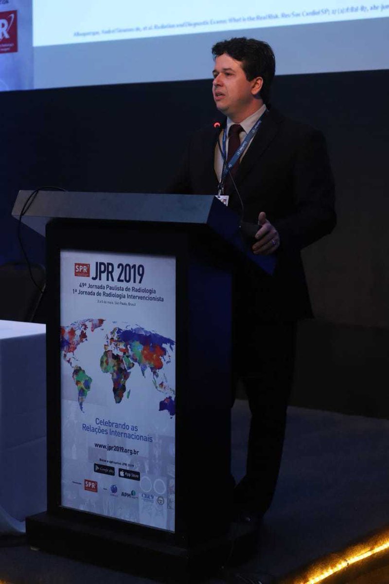 LatinSafe's tweet photo. Começou a #JPR2019!
Comenzó la JPR 2019!
JPR 2019 started!
Dr. Andrei Skromov Albuquerque (foto/photo).
#LatinSafe #SPR #JPR #JPR2019 #radiationdoses #radiology #physics #radiologist #dosesreduction #radiologicalprotection #imagetests https://t.co/iuiHSX7N3b