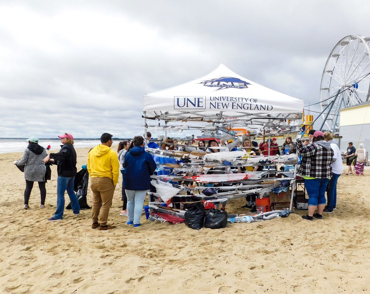 unetweets's tweet photo. Last weekend was our first-ever Old Orchard Beach (OOB) clean-up thanks to @UNE_EarthsECO, Ocean Club, @SustainableUNE, & more. Thank you to everyone who came out to help clean up one of the biggest & most popular beaches here in #Maine. #UNE #UniversityofNewEngland #UNEServes https://t.co/N8TdM8XAxZ