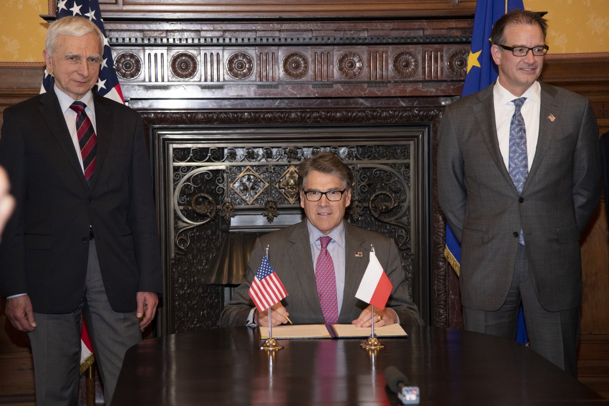 Rick Perry tweet media