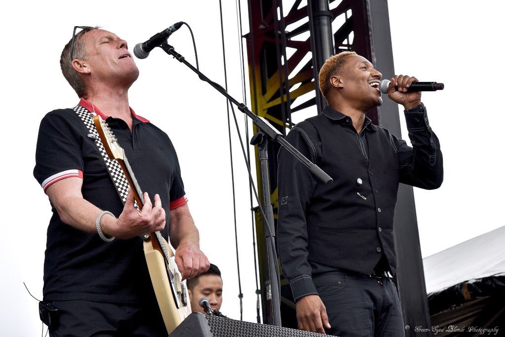 Antonee's tweet photo. The General and The First Class
#DaveWakeling #Antonee #NOWAR
#theenglishbeat #howcanyoustandthere #backtothebeach #herewegolove #GRAMMYs #thespecials #Billboard https://t.co/xA0satdMgO