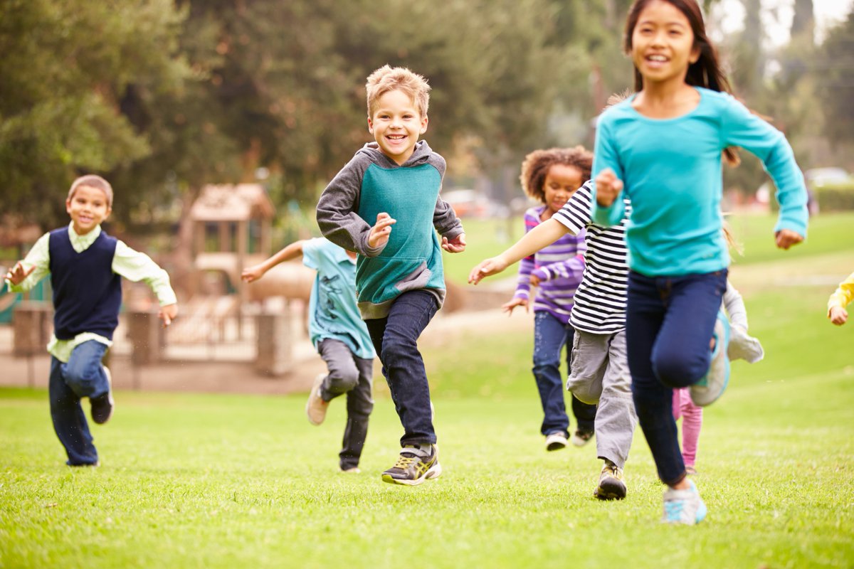 CDC_DNPAO's tweet image. May is National Physical Fitness and Sports Month! Helping kids stay active is an important step in helping them maintain a healthy weight. Learn more here: bit.ly/2cCYCk0