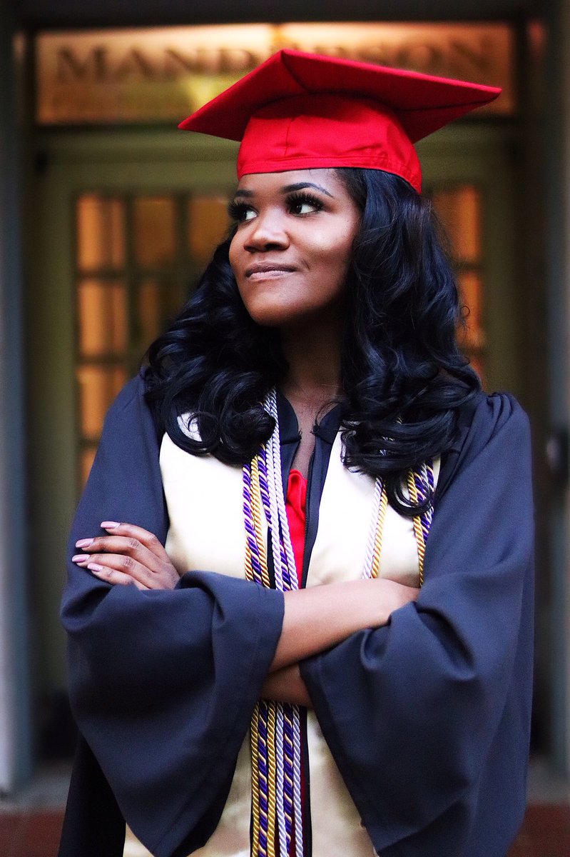 LZDivas's tweet image. After completing undergrad, She plan on working and studying for the GMAT so she can attend grad school for her MBA. 🔥😍 #GRADSZN #YouHaveToWork #SouthernGrad19