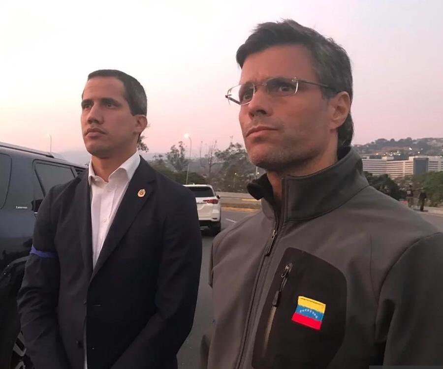 taniapsuv's tweet photo. España reconoce que Leopoldo López no puede solicitar asilo desde Venezuela https://t.co/AZtBQOBByu vía @AVNve #FANBlealtadabsoluta  @PartidoPSUV @ConElMazoDando @NicolasMaduro @dcabellor https://t.co/JENxAcmMbl