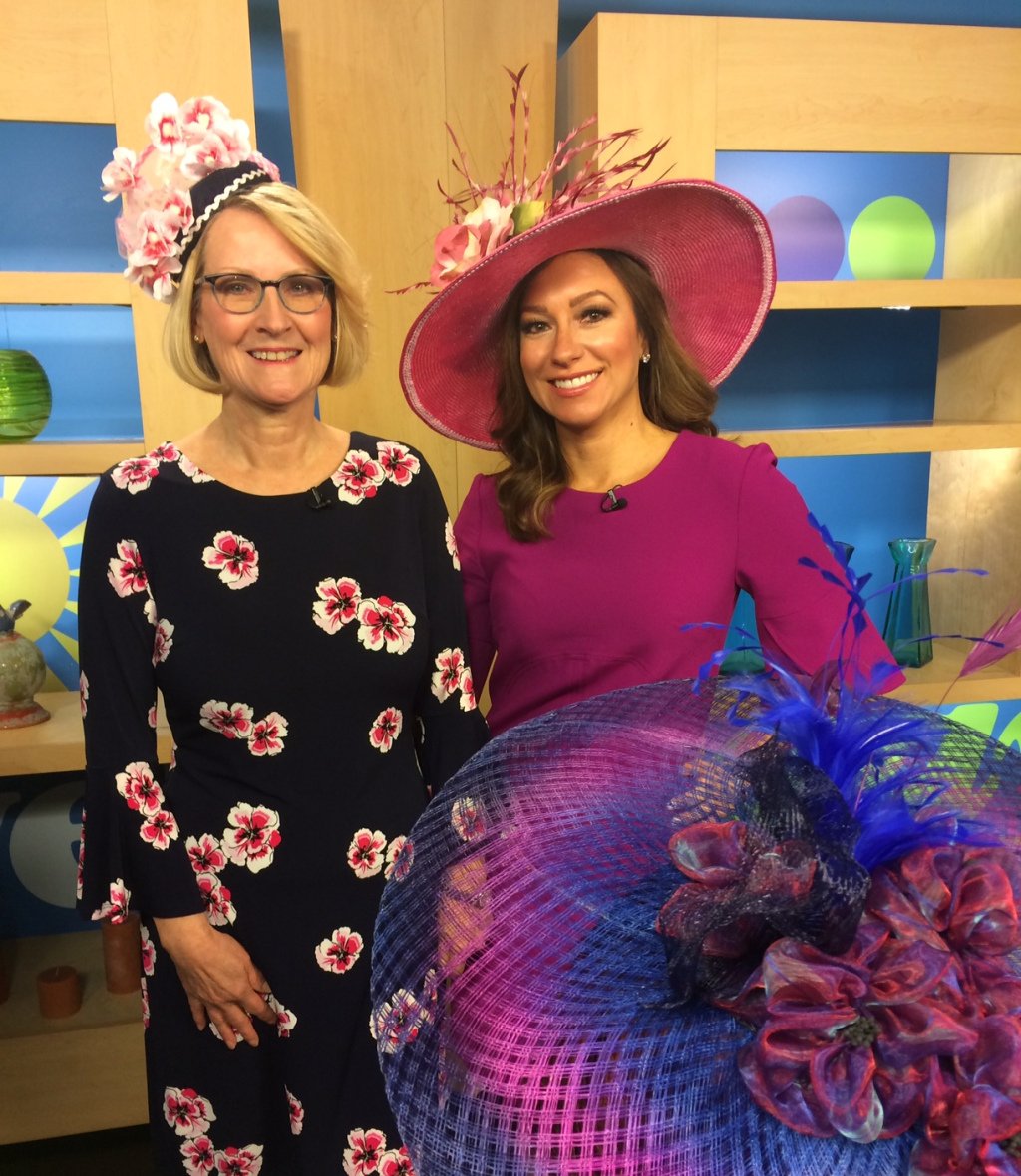 SingletonPaula's tweet photo. What a Great Hat on New Day Cleveland, May 1, 2019 https://t.co/mu1bDgl3Qh https://t.co/VeVnwnGtfz