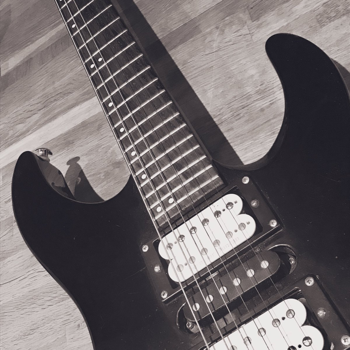 MaidstoneGuitar's tweet photo. #jackson #jacksonguitars
#seymourduncan #seymourduncanpickups
#maidstoneguitar #guitarsetups
#maidstone #mgr22 #xxii https://t.co/Y2Pebr9vEU