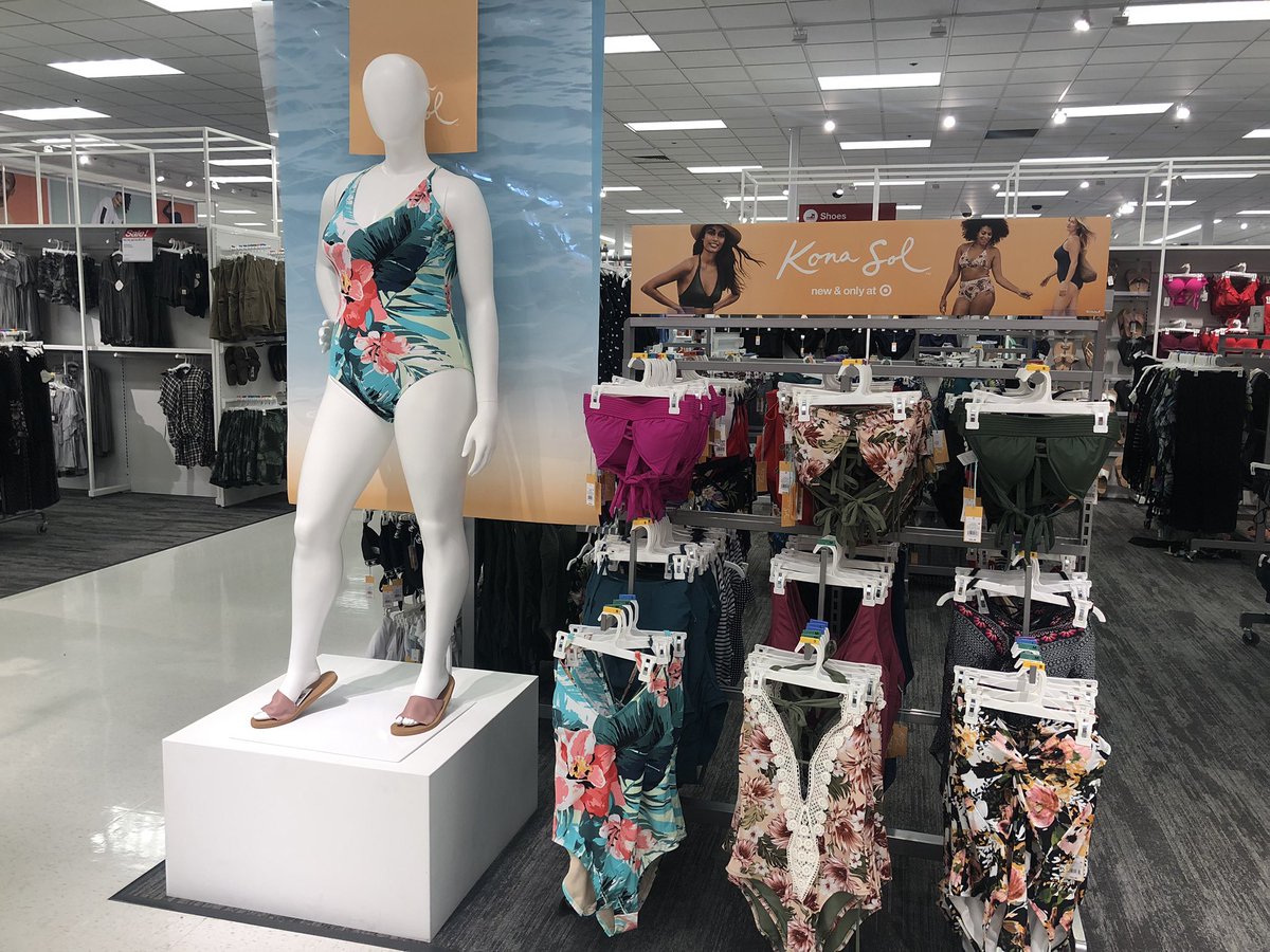 Nick4Target's tweet image. We’re ready for Swim season at T694!  Summer wya?! Shout out to Style Consultant Intisar and Style TL Kaylee for a great set!👙☀️🌸 @AspiczkaJ @MaggieThaden @JenieBrisson