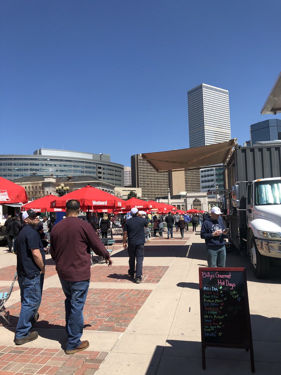 That time of the year I enjoy so much civic center eats . Time for food trucks for lunch. #civiccentereats #downtowndenver #civiccenter