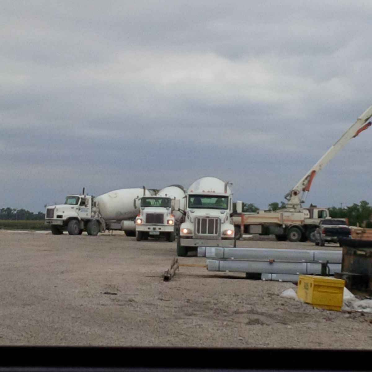 kurt_shmon's tweet photo. @crane_steel @ImperialSeed79 @imperialseed_dm @ImperialSeed From a field, to a graveled yard, to cement pads, to beams and girders to this.   Again a very positive experience! https://t.co/JwlRKlg3WJ