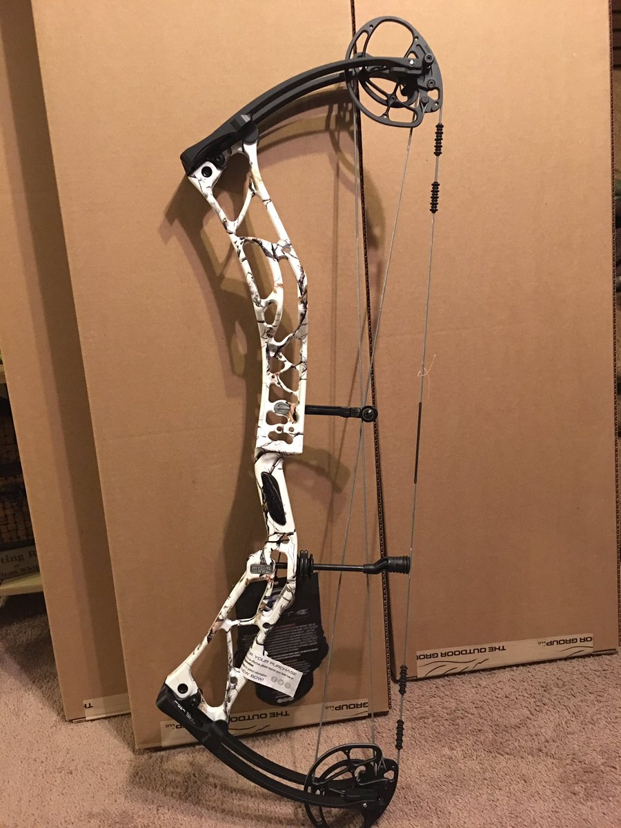 WCBOWHUNTER's tweet image. White camo @Elite_Archery Ritual 35! We like! #elitearchery #workingclassbowhunter