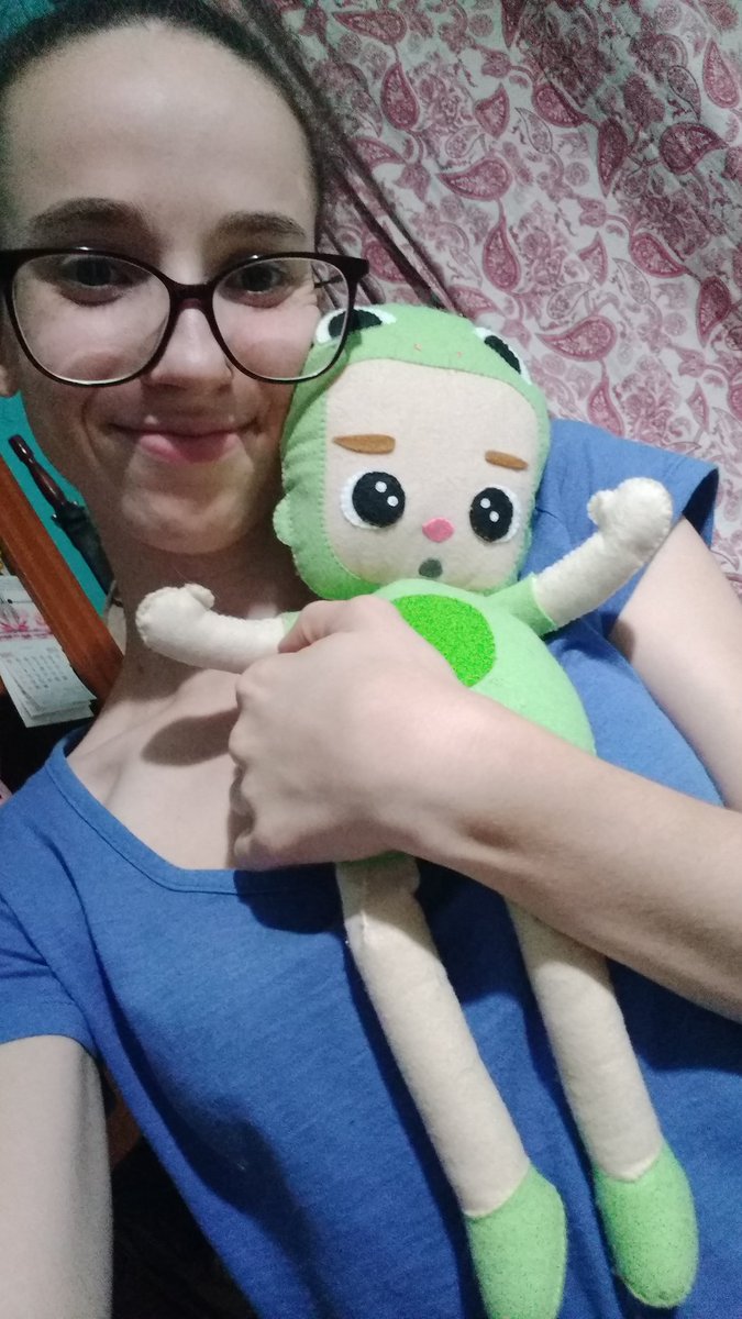 EsquiLeti94's tweet image. #TheMagicalFeed 

Pensem num produto super bem feito, fofo e que vale muito a pena ter... Esse é meu monchinho do #Hyungwon feito pela @TheMagicalStore 

Ps: o Mon.G foi um pedido extra especial que ela topou atender!!