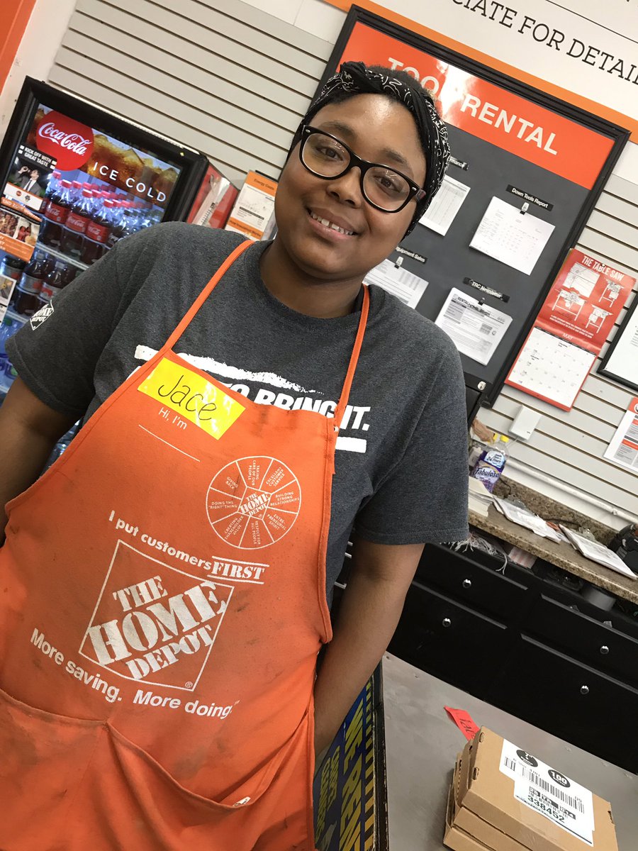 KristaMckinstry's tweet image. #TheRealSouthPhilly #theredtapeisoff #30daycheckin Jace our tool tech is ready to take on her next 30 days and loving tool rental 🧡👏🏻🤩 @watlock5 @Lorrainbutler @Roseann74
