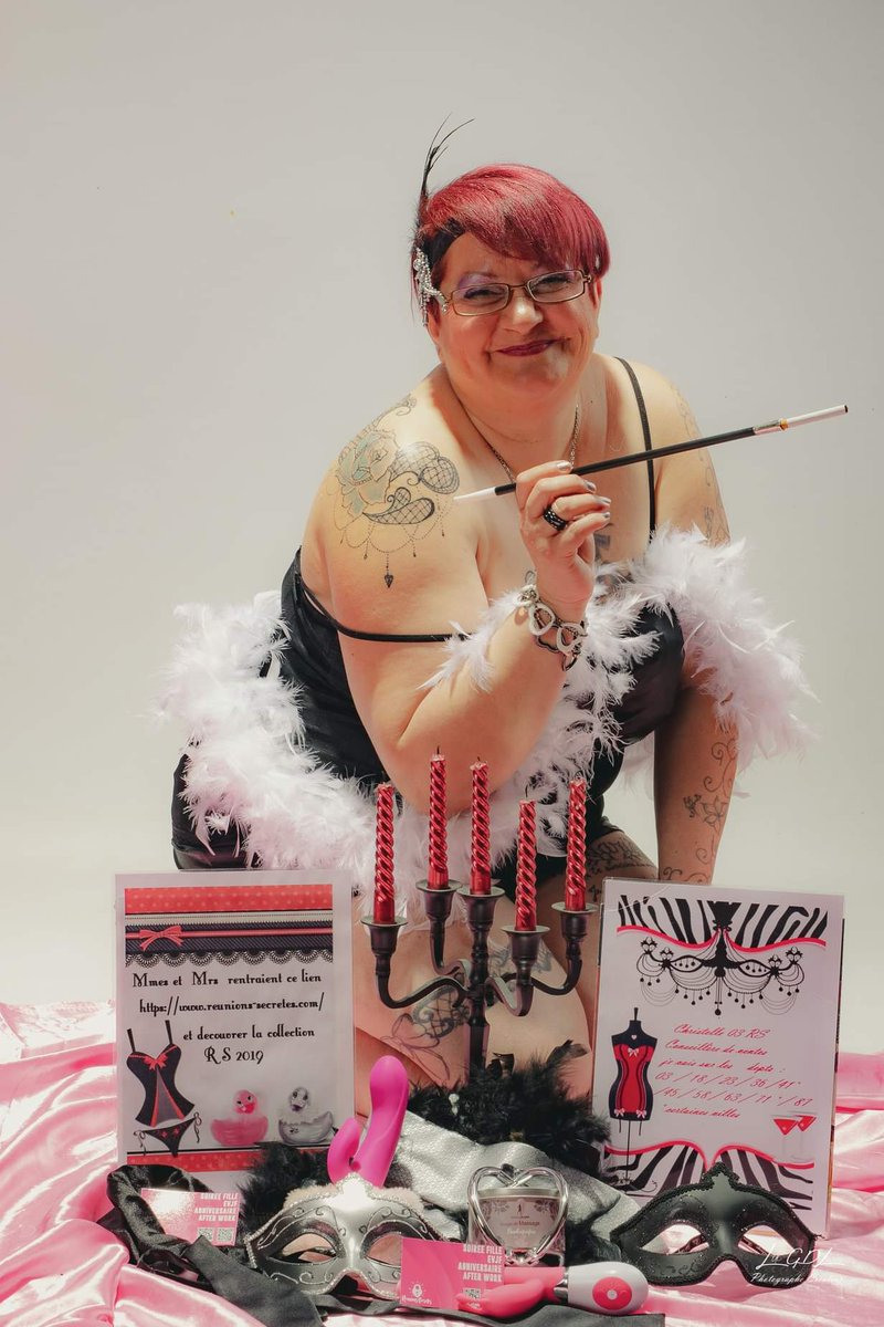 ChristelleR03's tweet photo. Obsessive lingerie PL Obsessive France #tenue #sexy #Tatouage #robenoir #robecourte #boa #chandelier #vibromasseur #affiche #cravate #masque #gris #noir #bougie #menottes #bandeau #plume #rose #clito #shooting #bougiemassage
#christelle03 https://t.co/deTFHWdQmR