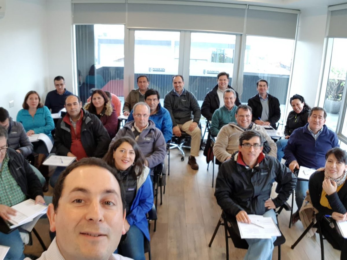 OTECInocuidad's tweet photo. Ahora: Camilo Lorca realizando curso BAP en Pesquera de Coronel 🐟 #InocuidadConectada #foodsafety #BAP #otec https://t.co/YDyhXKHfQ8