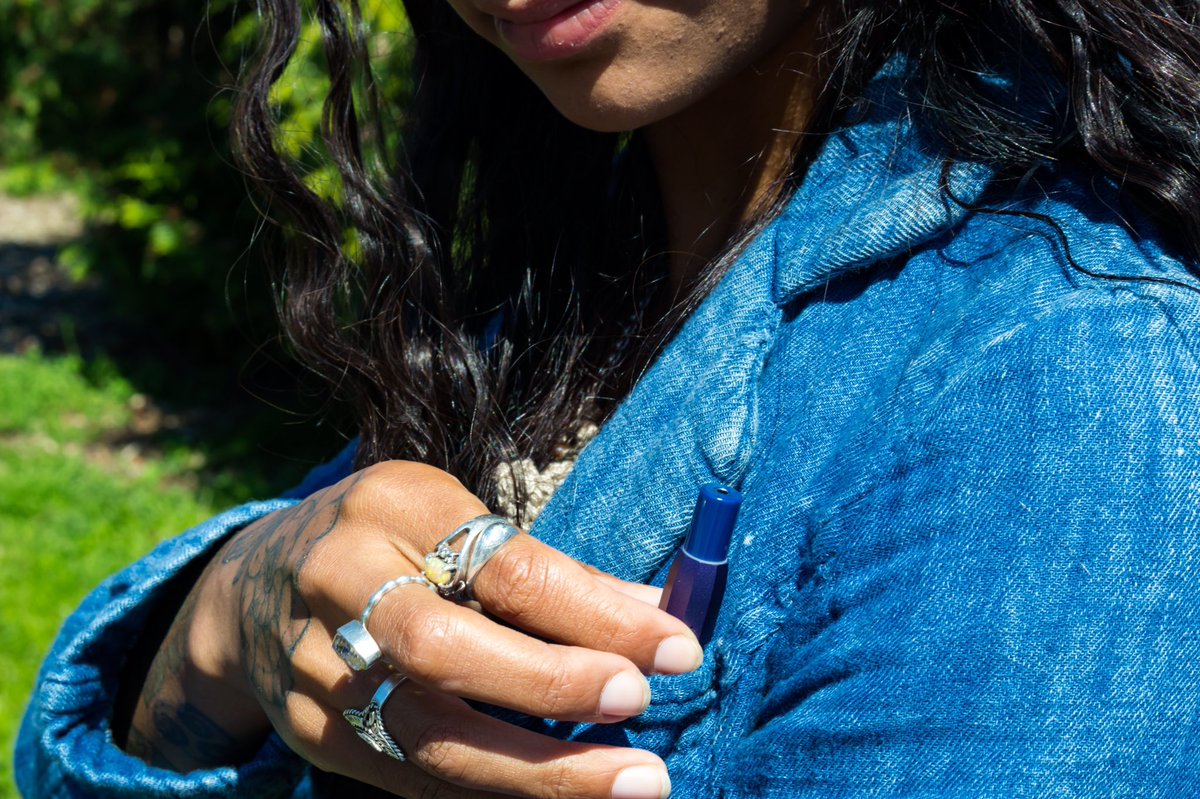 Grabbing our AIRO PRO and going for an adventure! 💨 What flavor is on your battery right now? 🌈 #HarmonyFarms #airopro #i502 #cannabiscommunity #420life