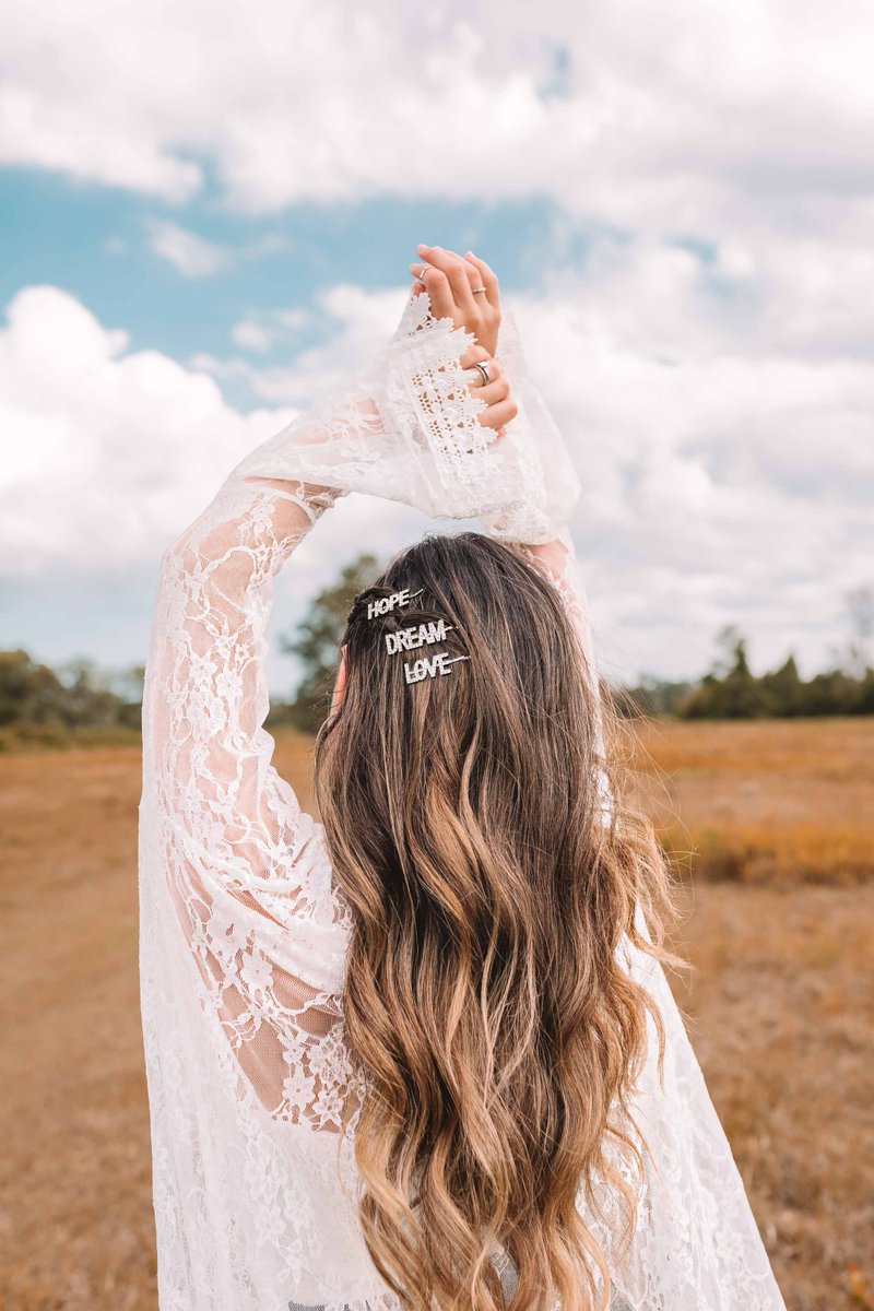 rue21's tweet image. Our new favorite hair accessory 💎 #hairinspo #springootd #rue21 bit.ly/2VGcYb9