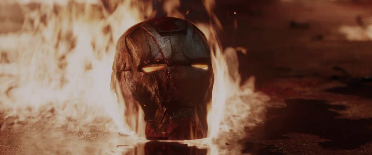 горящий шлем фото. светящийся мотошлем. светящиеся рожки на шлем. мотошлем с горящими глазами. Glow на шлем.