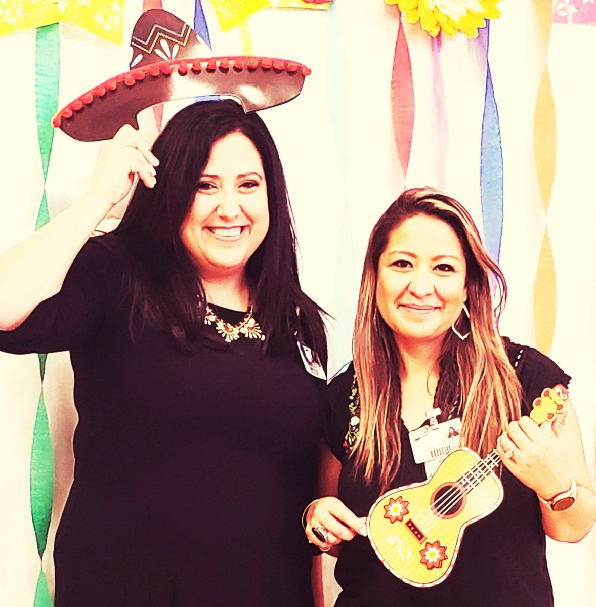 Anderson's Two-Way Dual Language  celebrates Cinco de Mayo.  It was an honor to be part of  the festivities along side the students and their families.  Thank you teachers, administrators and supporting staff for all the work you do for our Anderson students. #dualit
