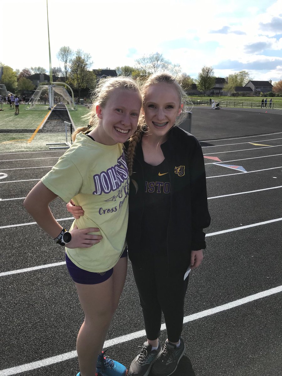 johnurban05's tweet photo. Congratulations to ⁦@lauren_urban28⁩ and Lexy Urban. Lauren finished her career at Johnston with a strong 3000 and 1500. Lexy set a PR in the 1500 by 27 seconds! https://t.co/UoTegXMVX7