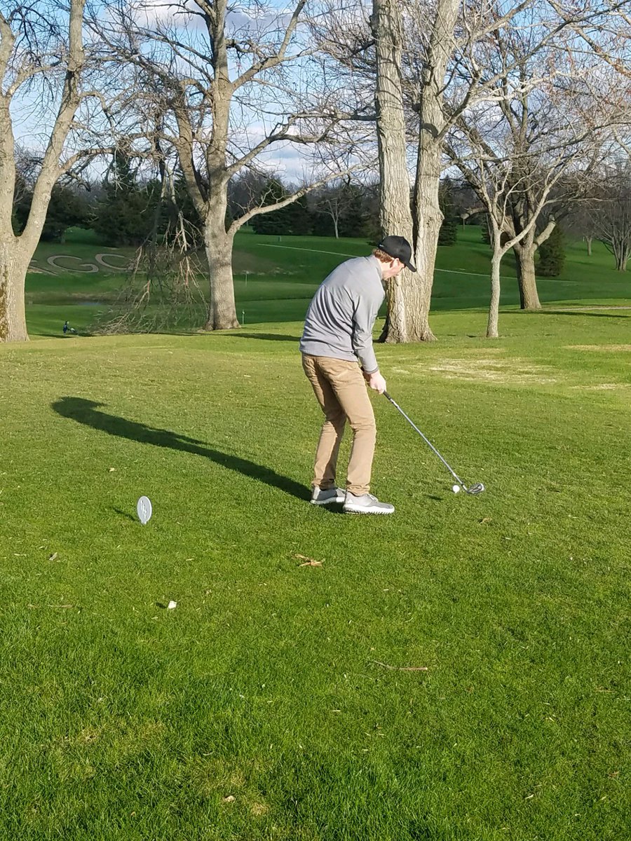 laker_events's tweet photo. Congrats to Kaitlin Fischer, she tied for first place. And congrats to Shay Gregoire for finishing 3rd

Varsity Boys
Aaron 44
Payton 48
Bryce 48
Parker 48
Nathan 49
Cole 50 
Team Total: 188 (4th)

Varsity Girls 
Kaitlin 50 (Tied for 1st)
Shay 53 (3rd)
Aubrey 65 https://t.co/Dy9wbM6eed