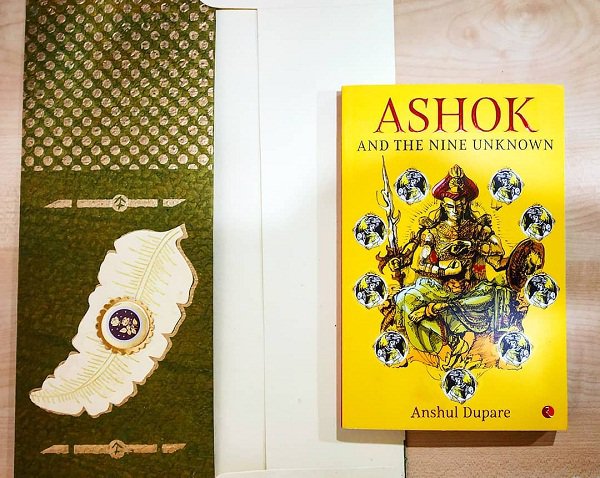 vrajs5's tweet image. 8 Reasons Why You Should Read Ashok &amp;amp; The Nine Unknown by @anshul_dupare 

Book published by @Rupa_Books

#BookReview #IndianAuthor #Fiction #Ashok chevusread.blogspot.com/2019/05/8-reas…