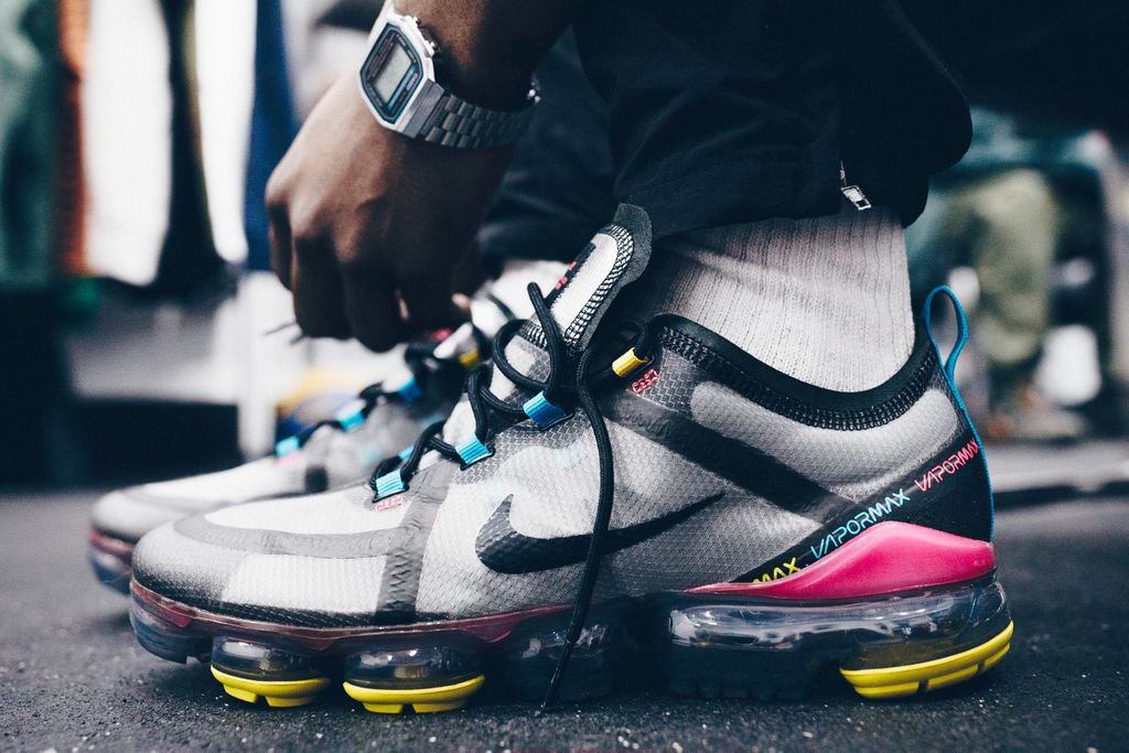 nike vapormax moon particle