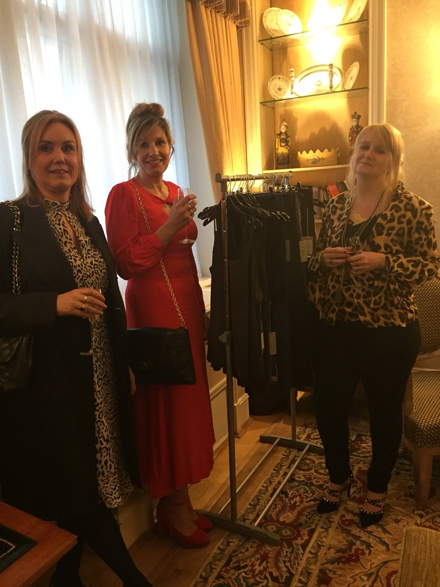 stuchbutty's tweet image. Lovely evening supporting @victoriajmck @TheGrosvenor love the style and intricate detail of the super smart silk shirts and the new active wear range is fab! Bonus was winning @abodechester fantastic raffle prize - thank you 😊 #britishdesigner #britishmade