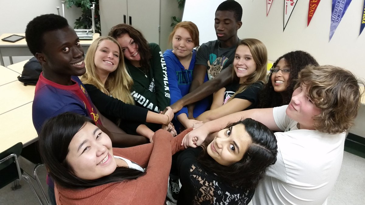 "It’s paramount to create an environment where my students can learn not only essential academic skills, but also social-emotional skills." Check out 6 ways to create a better environment for your students to grow. <a href="/colleenfitz15/">Colleen Fitzgerald</a> #ThisIsAVID buff.ly/2IQhrBT