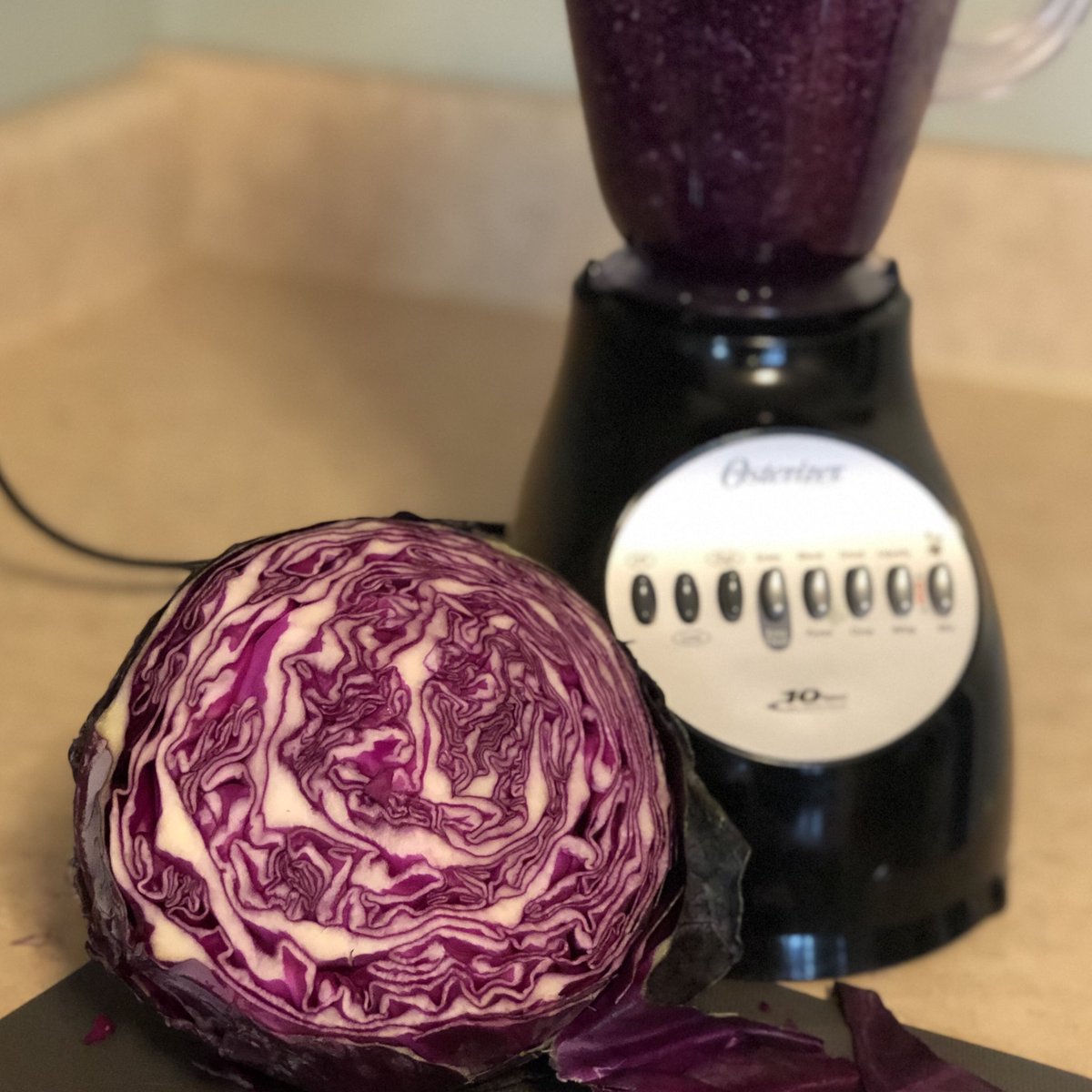 SmolaChem's tweet photo. @RyTriGuy @DohertySpartans Blender works well too! Cold H₂O works well, only need a strainer 😀 https://t.co/9ynXYuCkjr