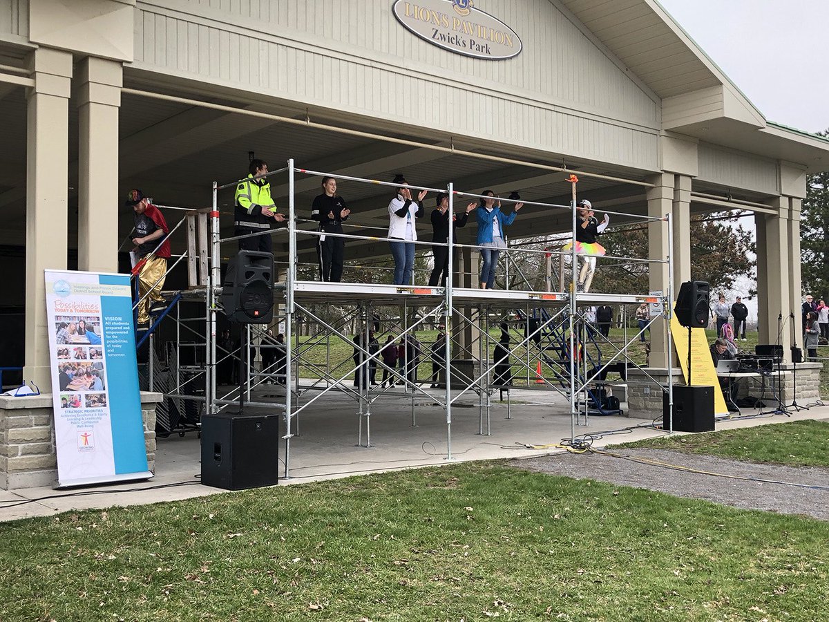 Dance_HPE's tweet photo. Thank you @SJAOntario for your support in ensuring the well-being of our students and staff at #hpecod. And thank you, as always, for helping us to #sayitwithdance You totally rocked Cotton Eyed Joe!! @CathyPortt @NroyNikki https://t.co/kWONKvkECJ