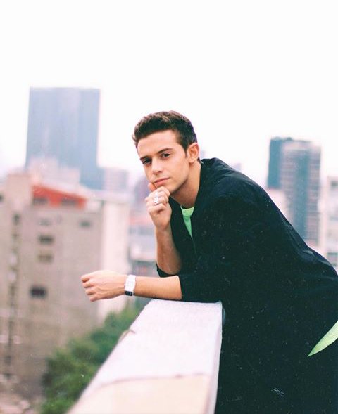 Comenta con un emoji esta foto 👶
