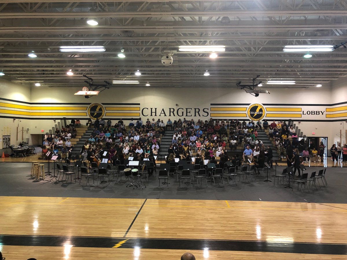 RockRatterree's tweet photo. It’s a full house for tonight’s Orchestra concert!  ⁦@BMSatRSD2⁩ #bmsmakeithappen https://t.co/pYsGR8ZjVT